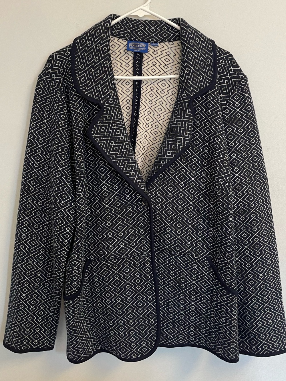 Pendleton Navy & Cream Geometric Knit Blazer